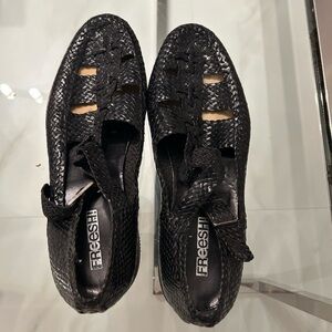 Men’s Hand Made Black Italian leather weave Sandals/Loafer size 11 1/2